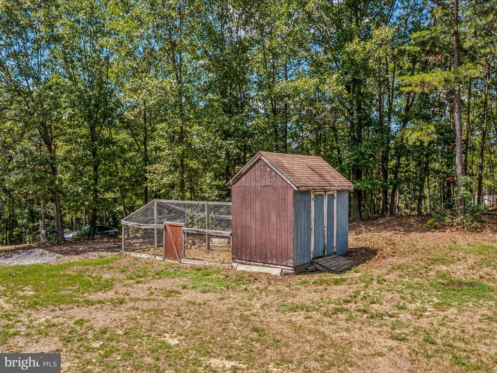 3804 Pious Ridge Rd