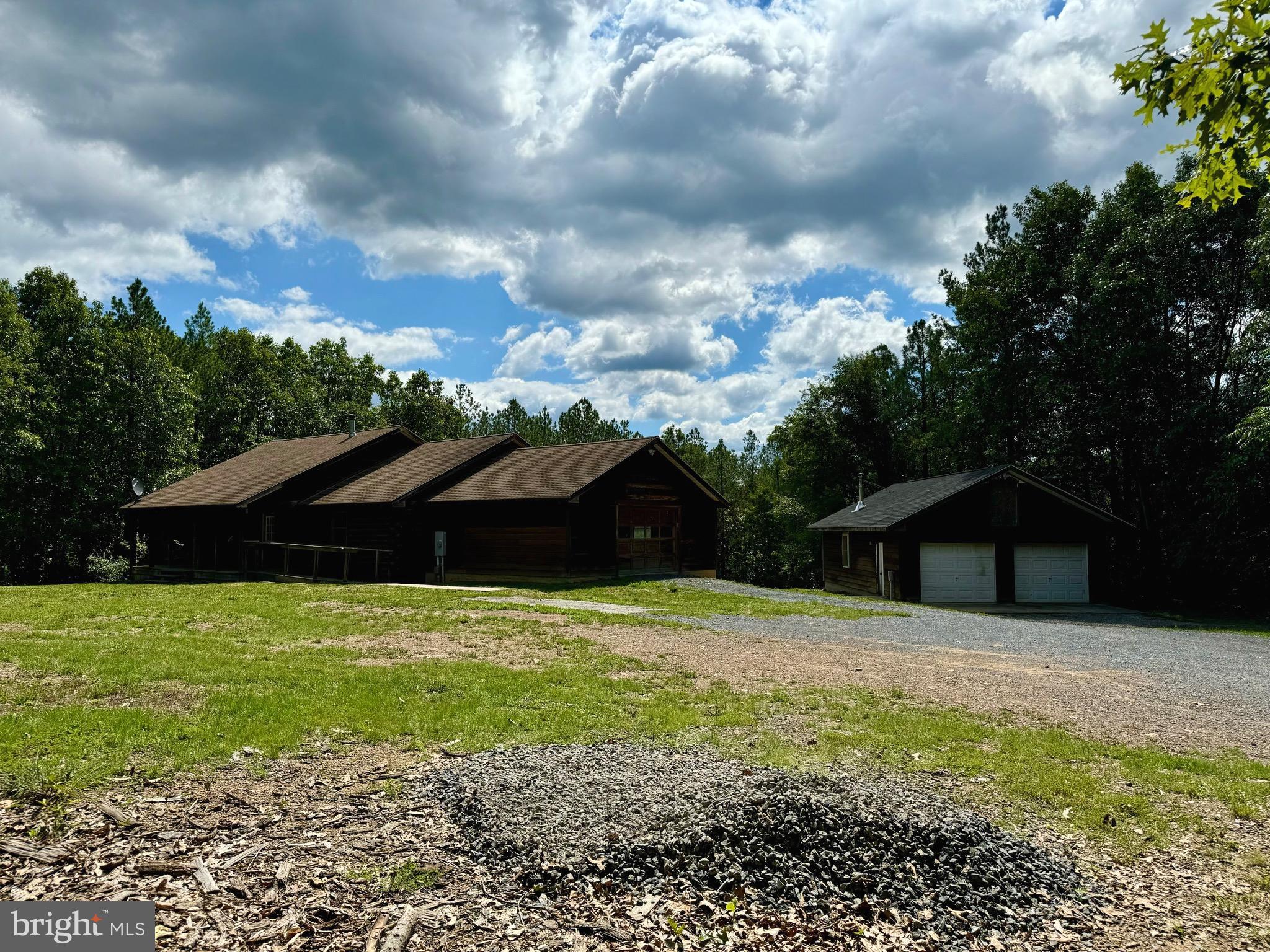 3804 Pious Ridge Rd