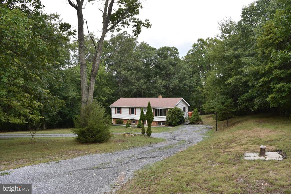 300 Little Creek Trl