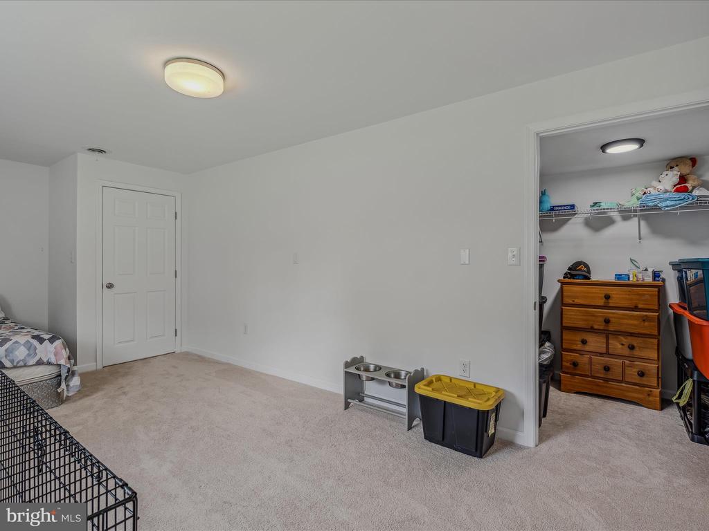 1165 Waugh Rd