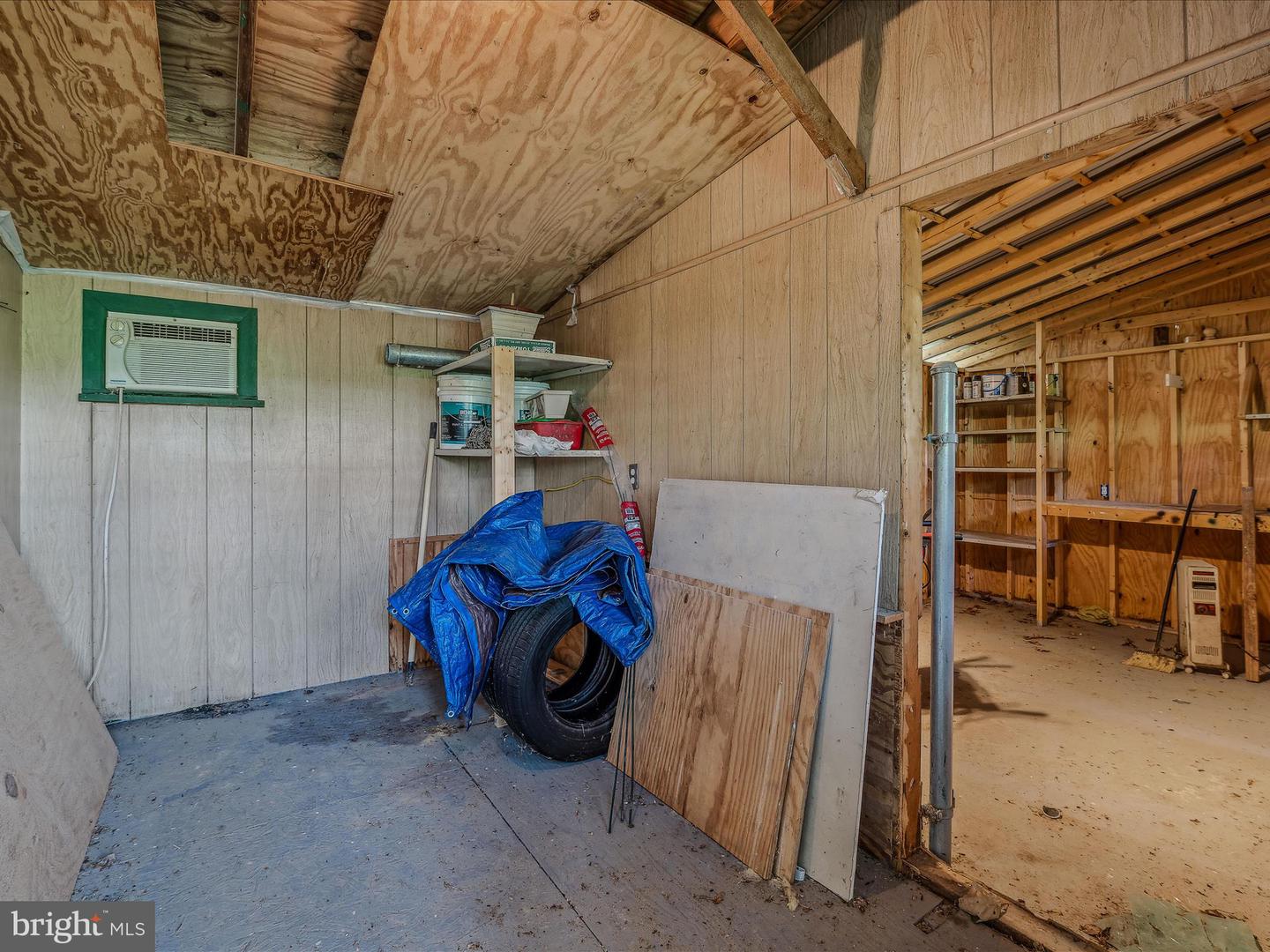 1165 Waugh Rd