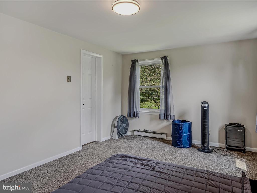 1165 Waugh Rd