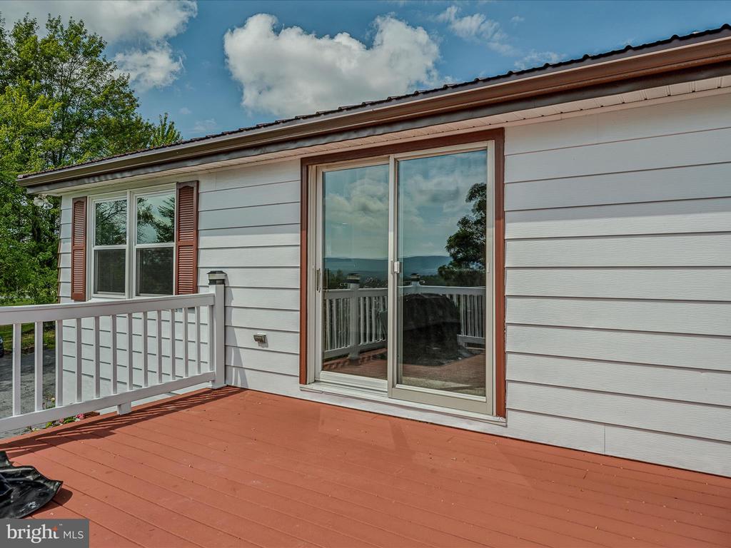 1165 Waugh Rd