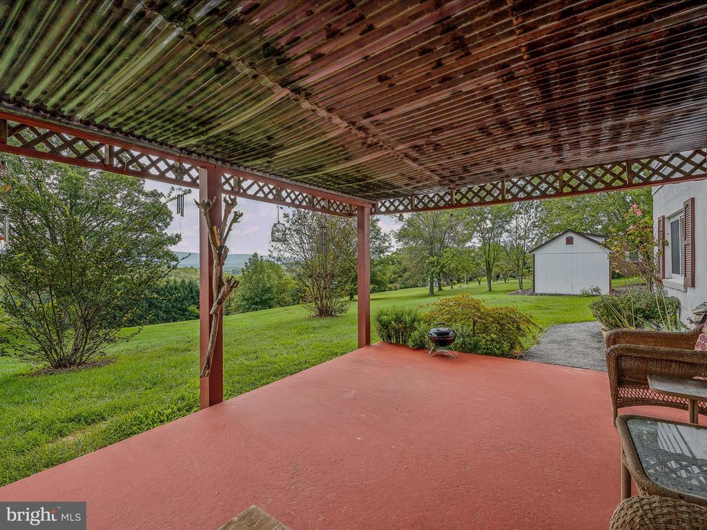 1165 Waugh Rd