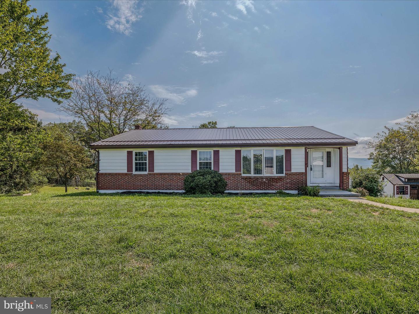 1165 Waugh Rd