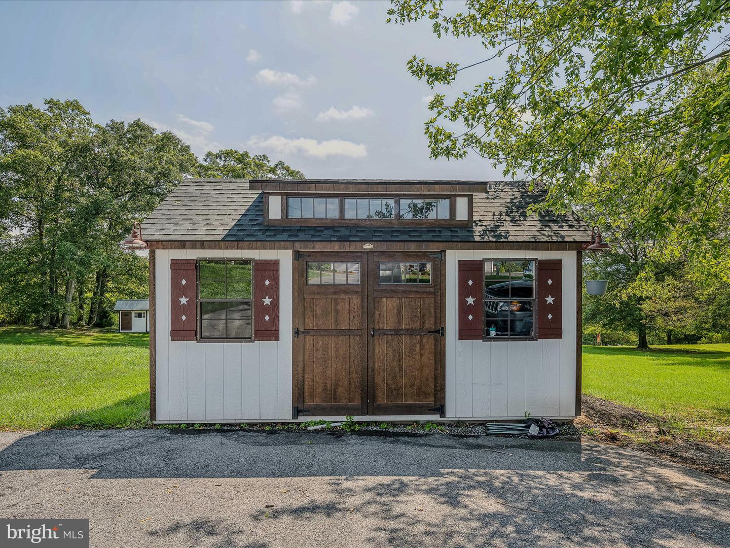1165 Waugh Rd