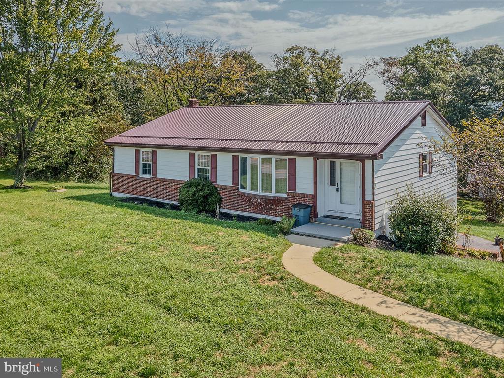 1165 Waugh Rd