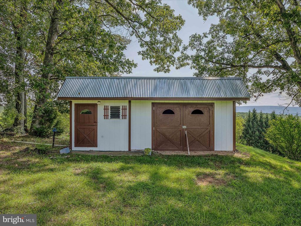 1165 Waugh Rd