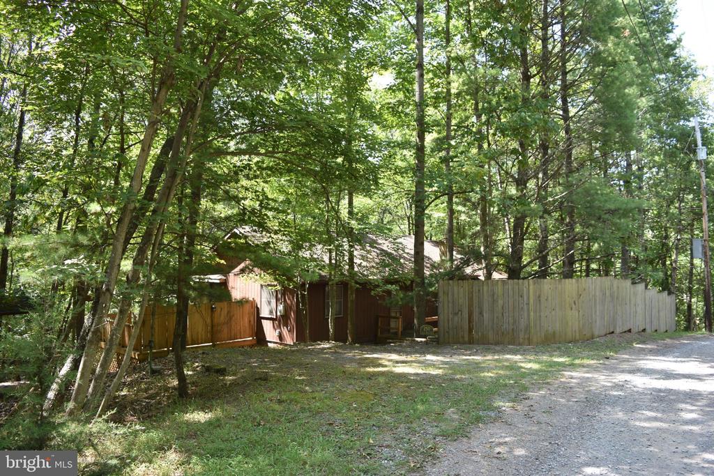 250 Shady Brook Dr