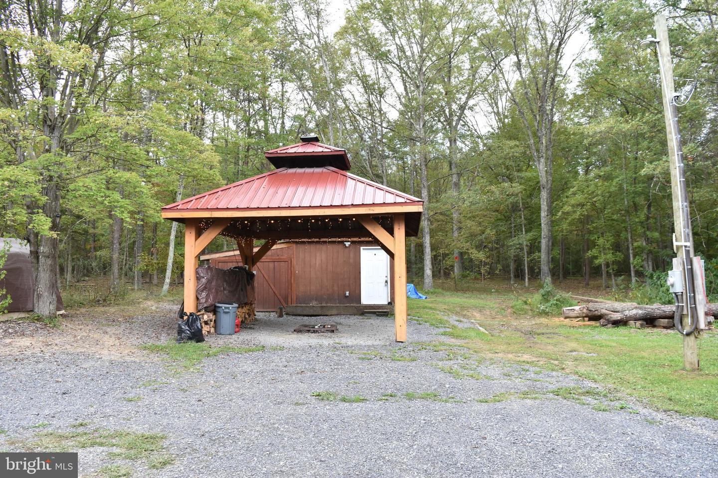 499 Oliver Ln