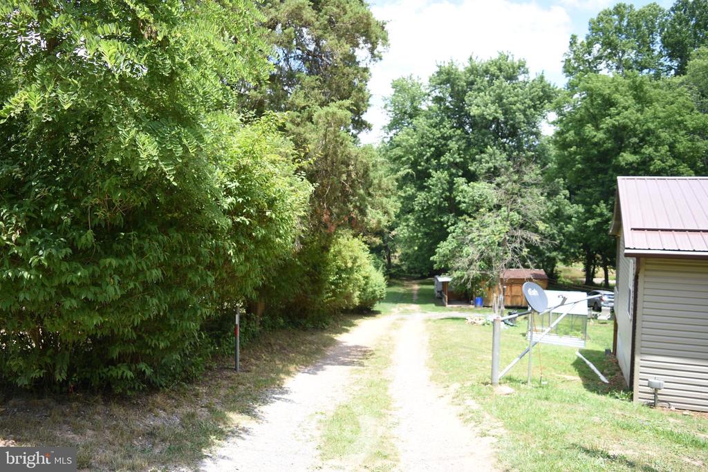 499 Oliver Ln