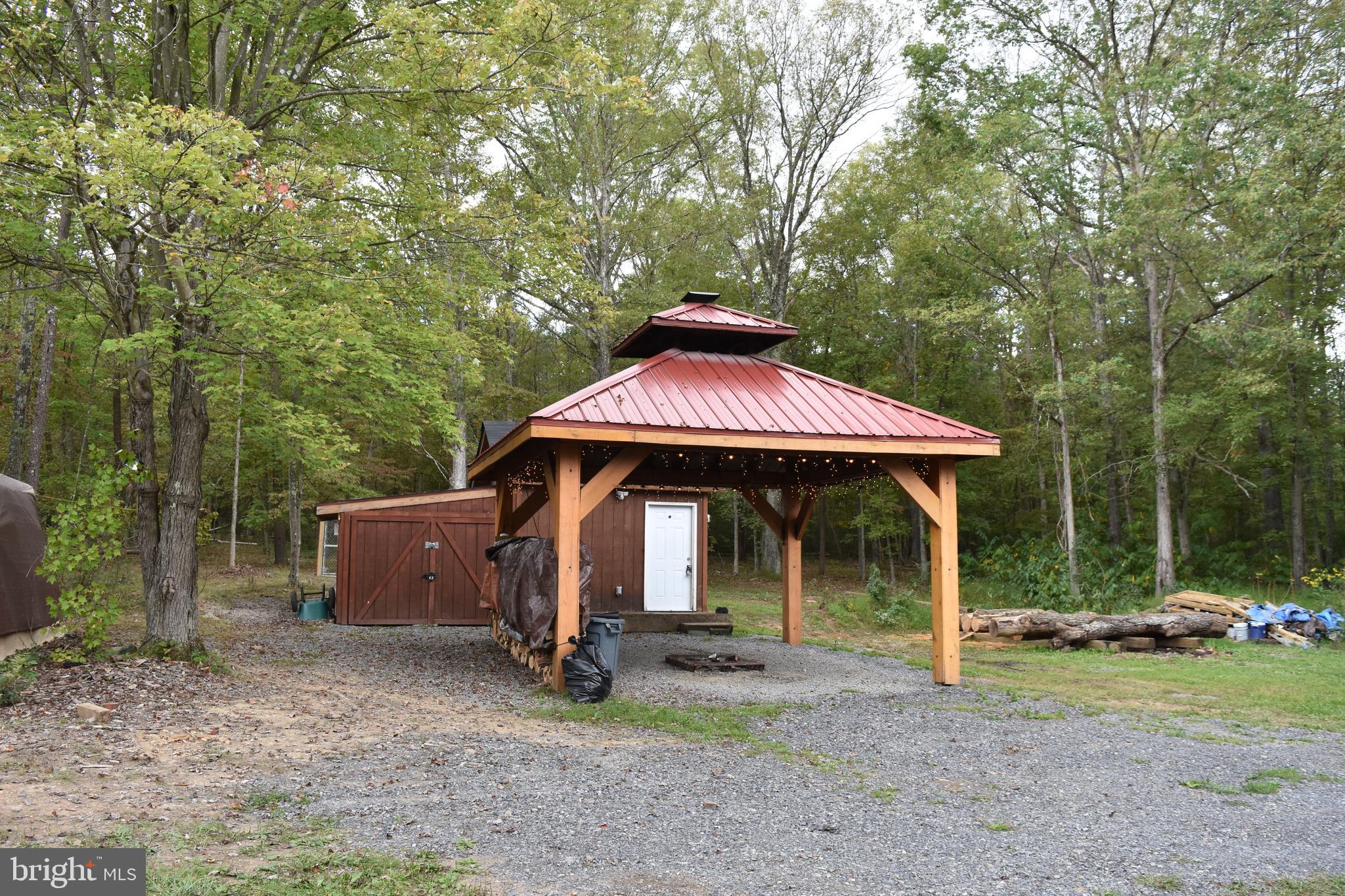 499 Oliver Ln
