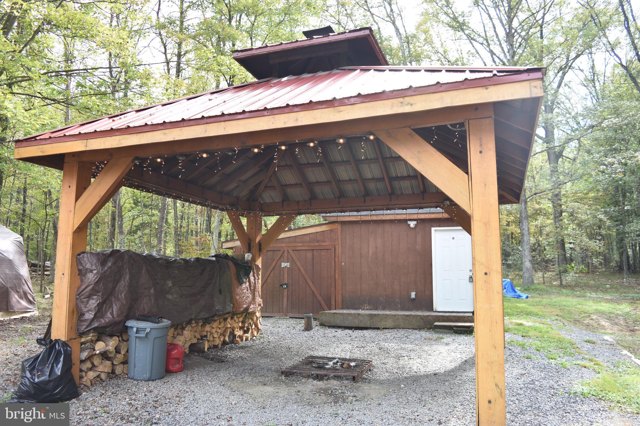 499 Oliver Ln