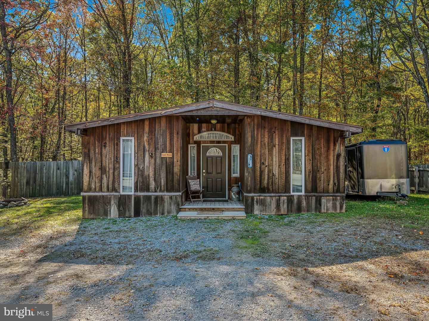 44 Cox Ln