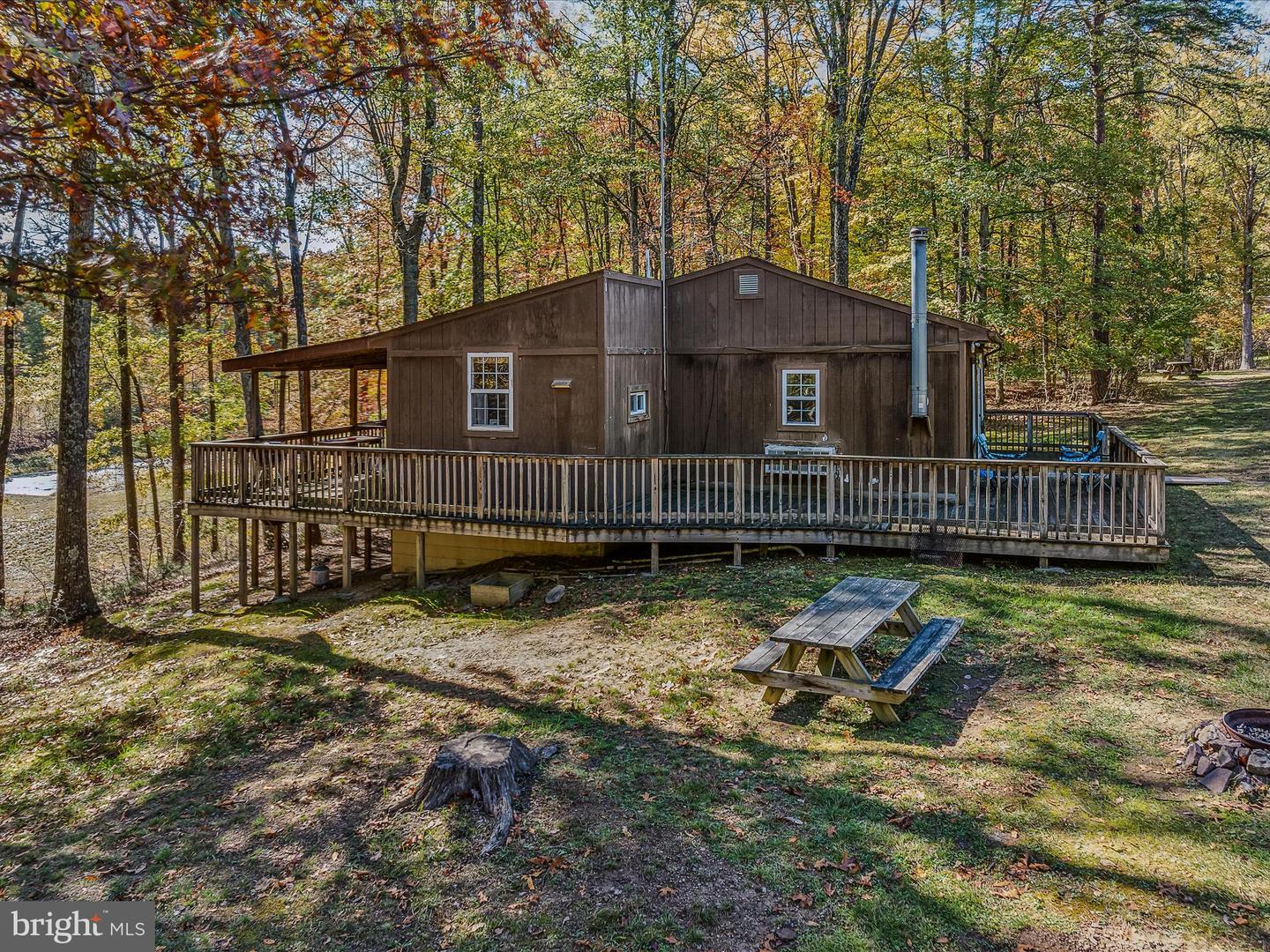 44 Cox Ln