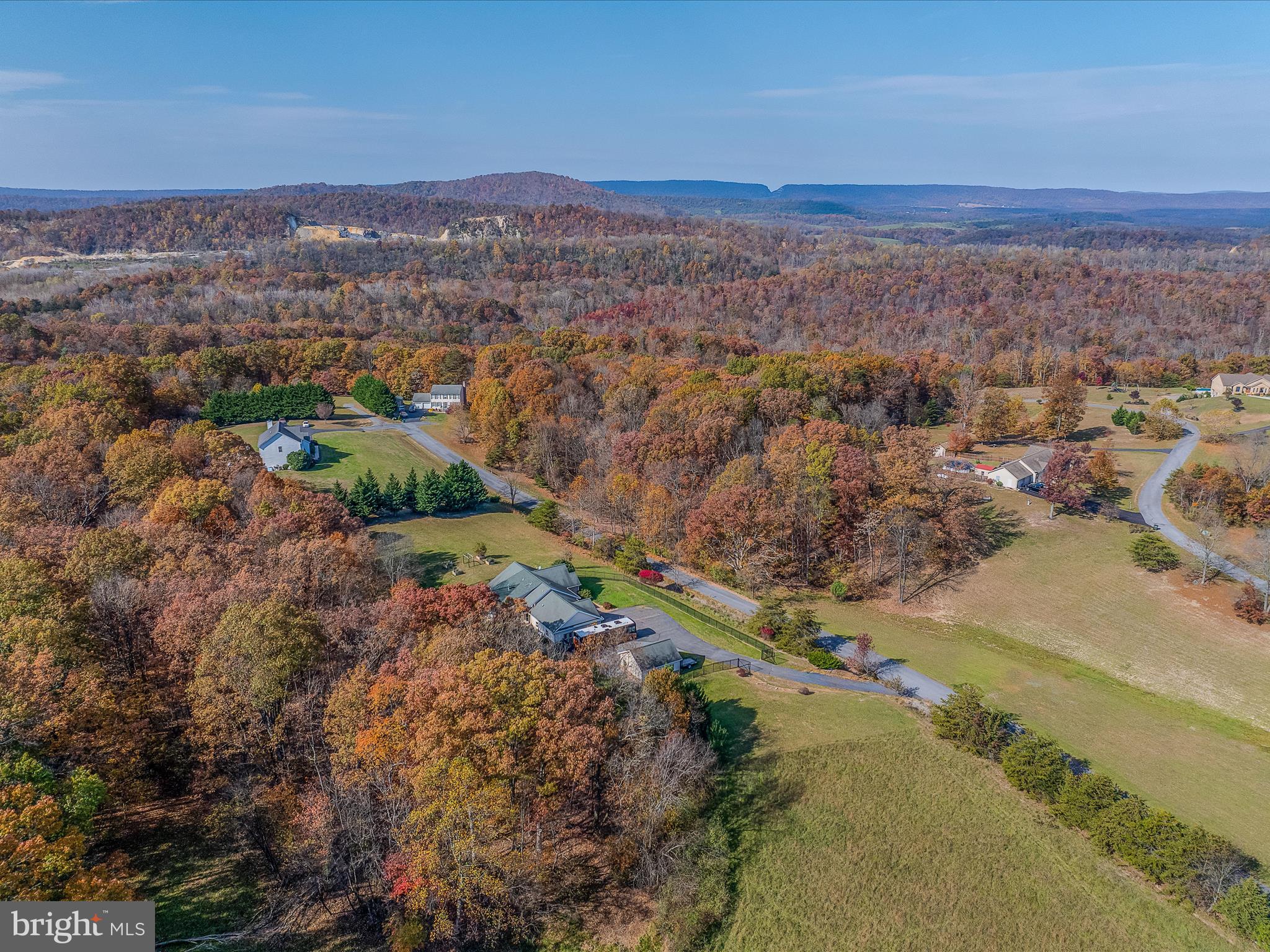 469 Meadowlark Ln