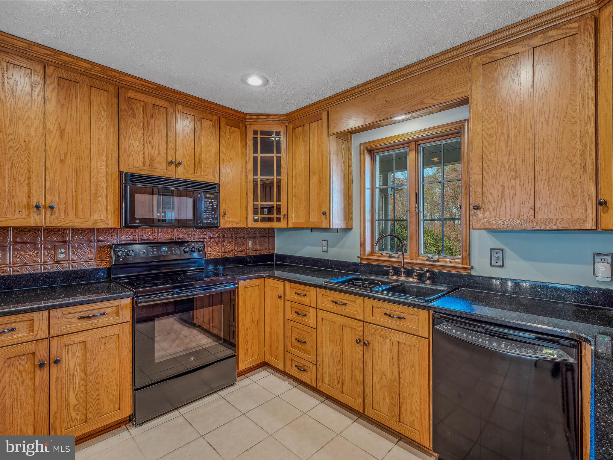 469 Meadowlark Ln