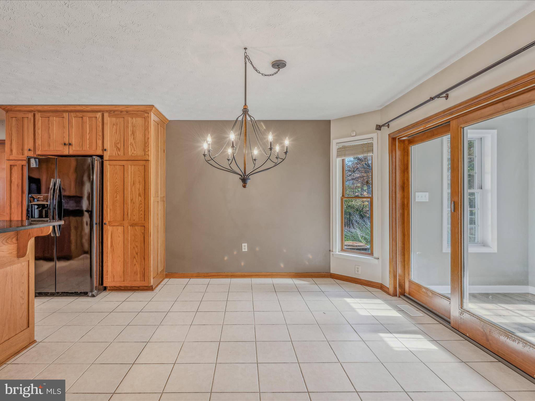 469 Meadowlark Ln
