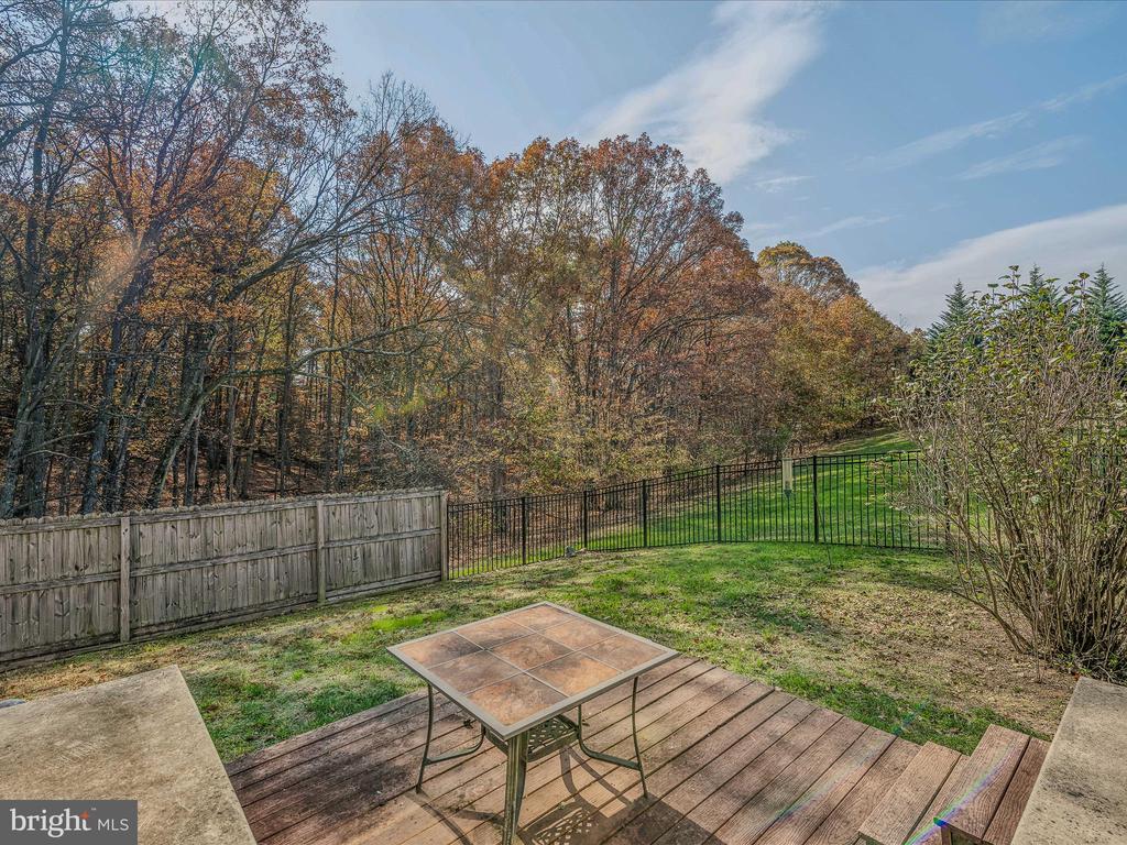 469 Meadowlark Ln