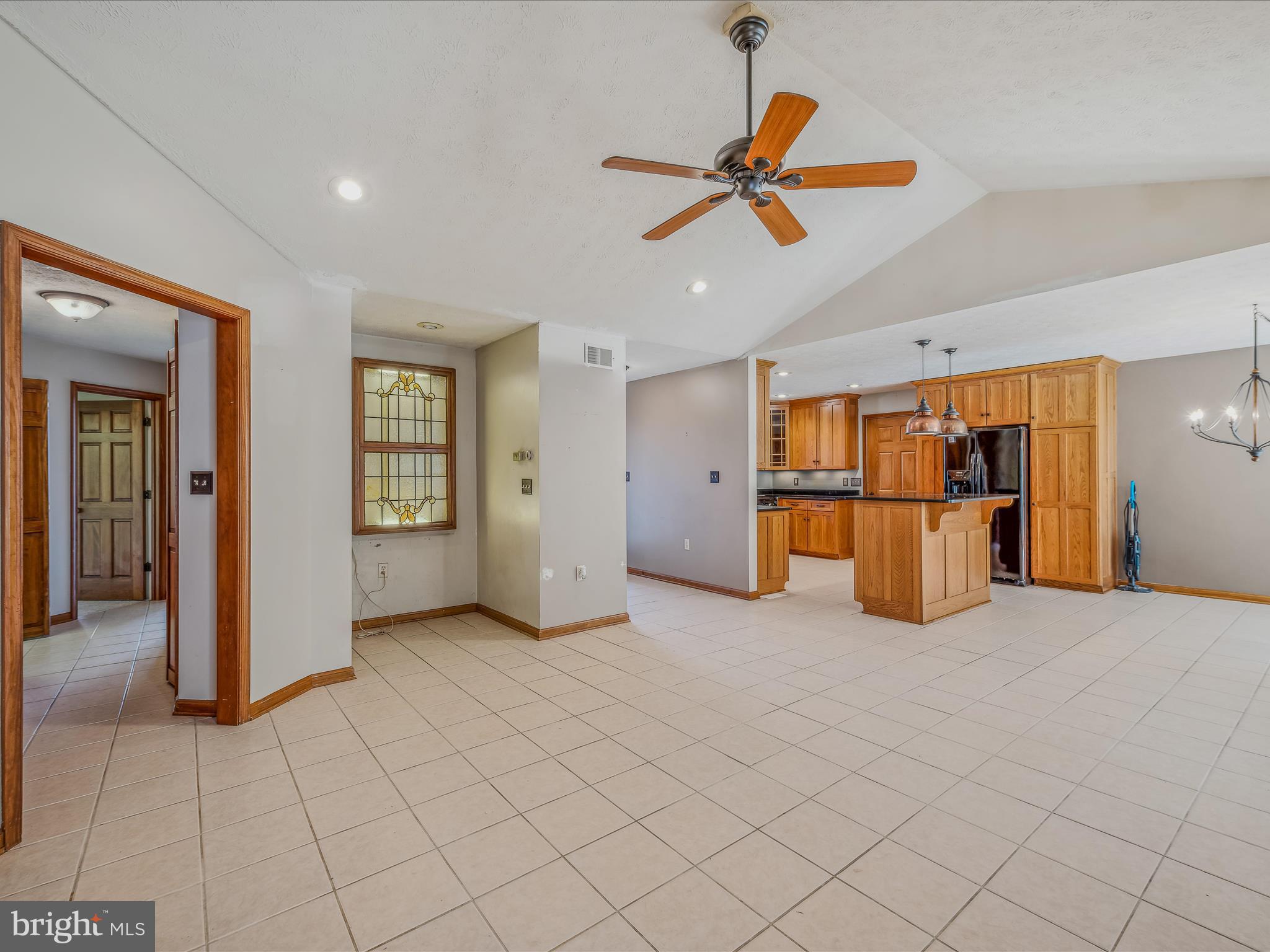 469 Meadowlark Ln