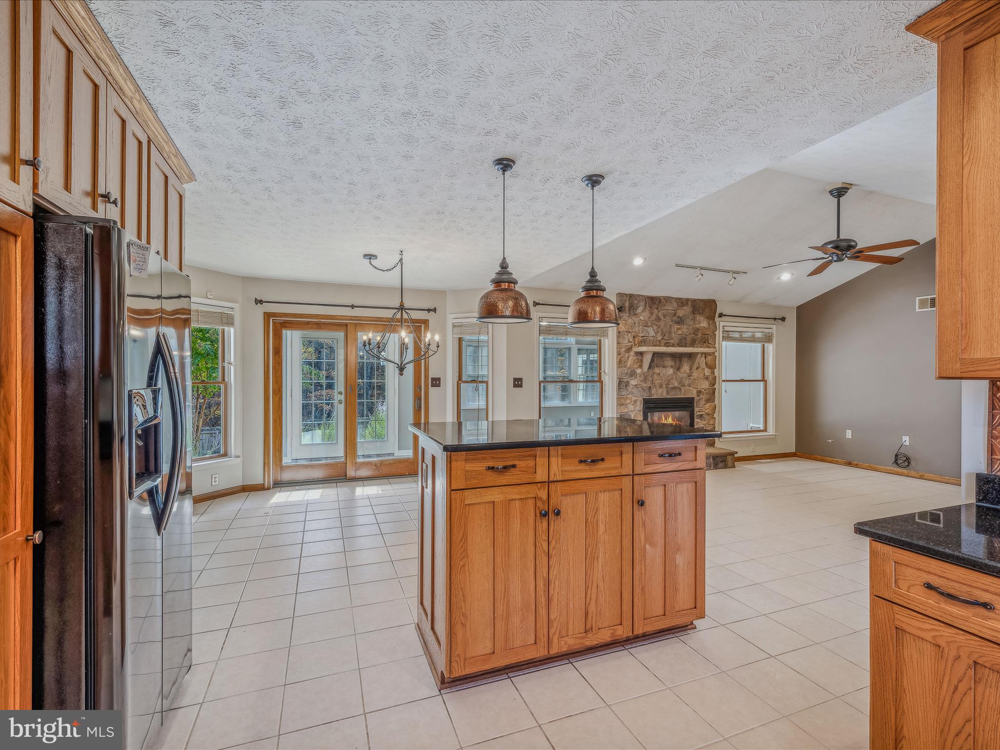 469 Meadowlark Ln
