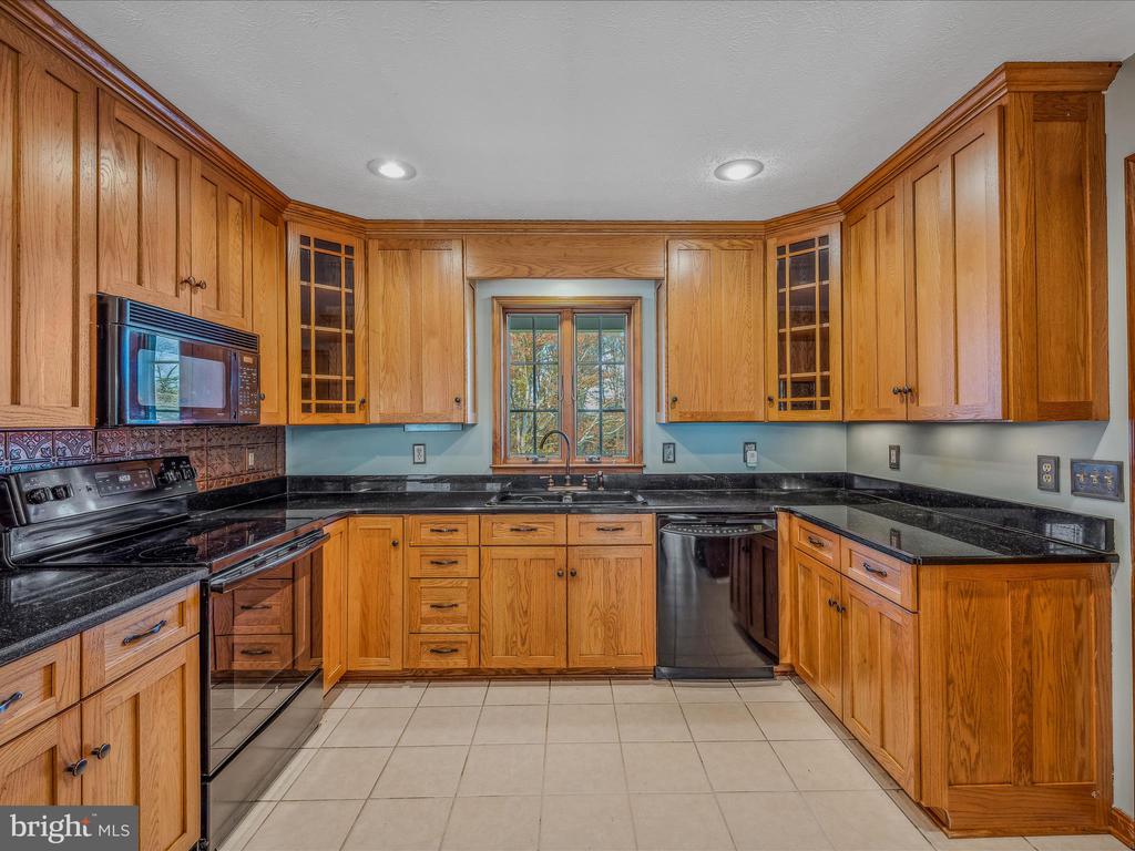 469 Meadowlark Ln