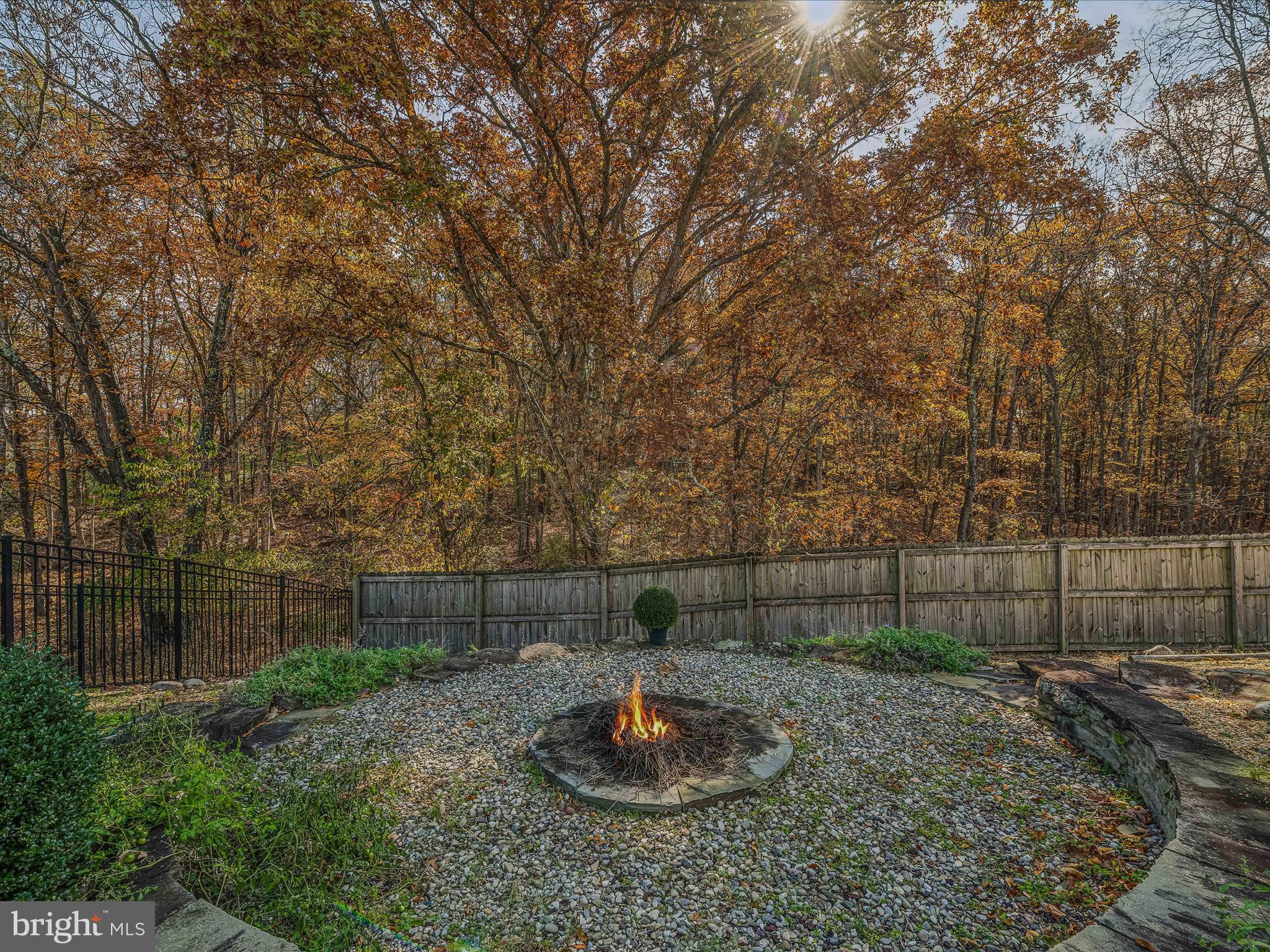 469 Meadowlark Ln