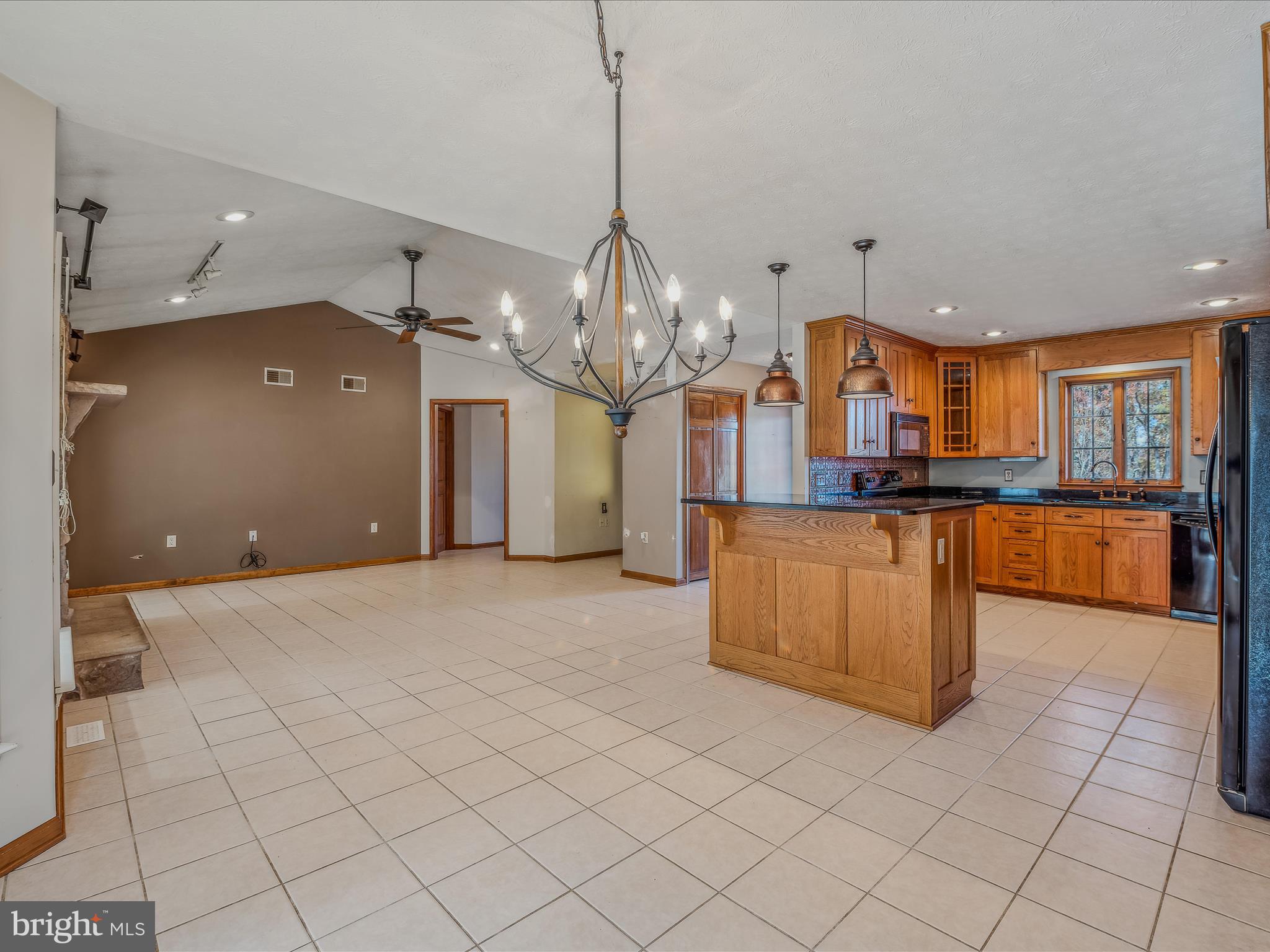 469 Meadowlark Ln