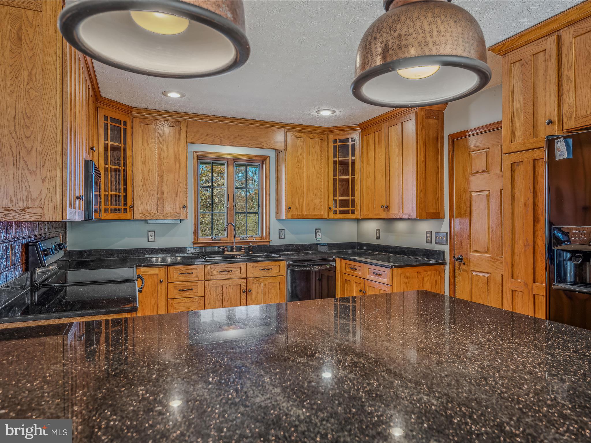 469 Meadowlark Ln