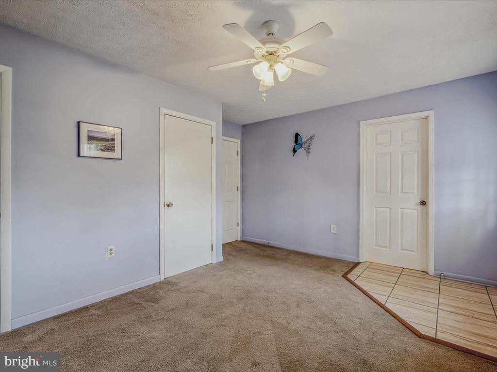 2635 Cacapon Rd