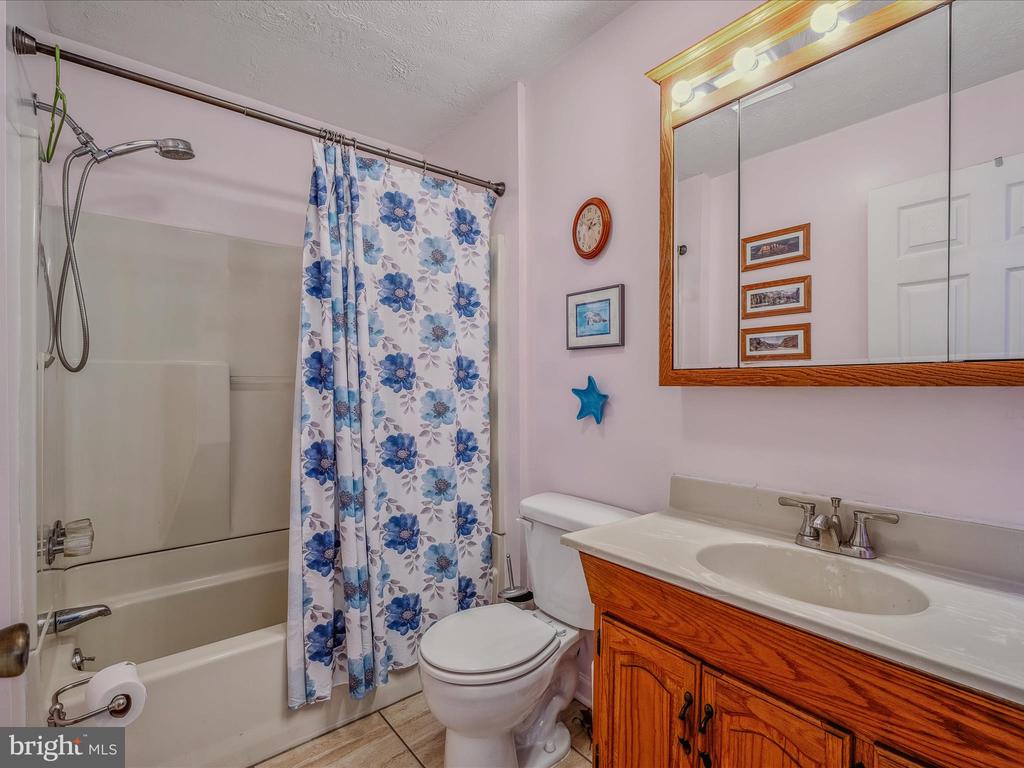 2635 Cacapon Rd