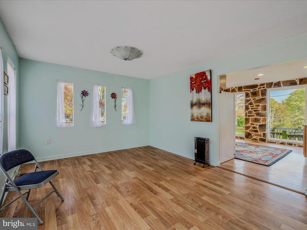 2635 Cacapon Rd