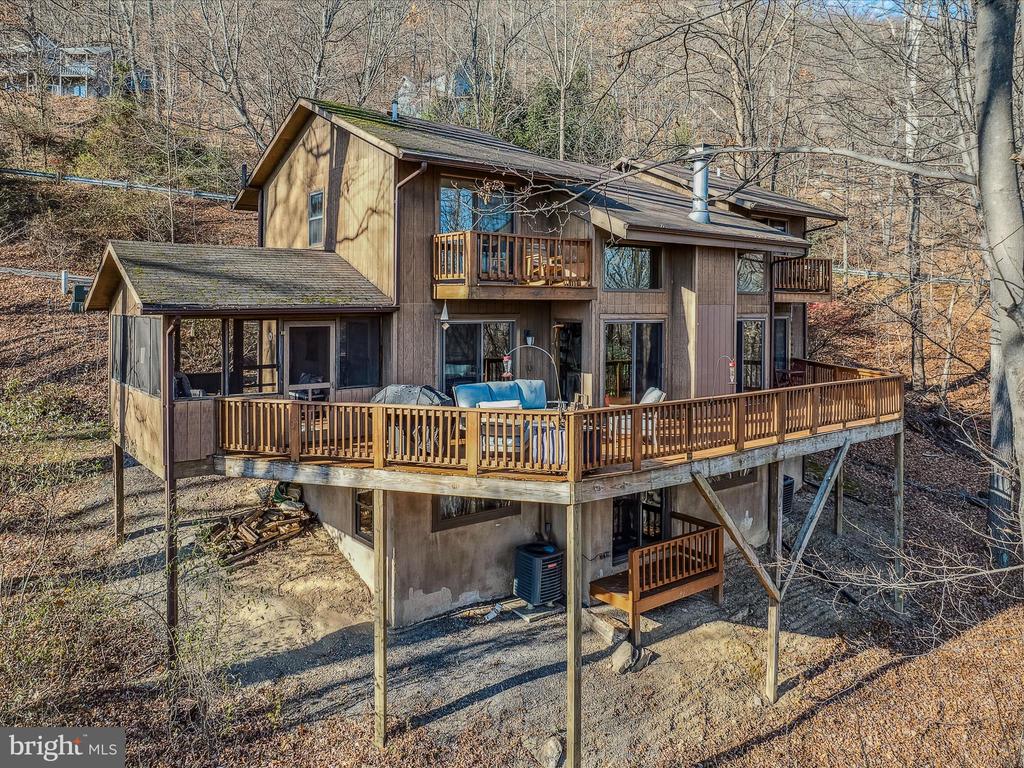 574 Bobcat Dr