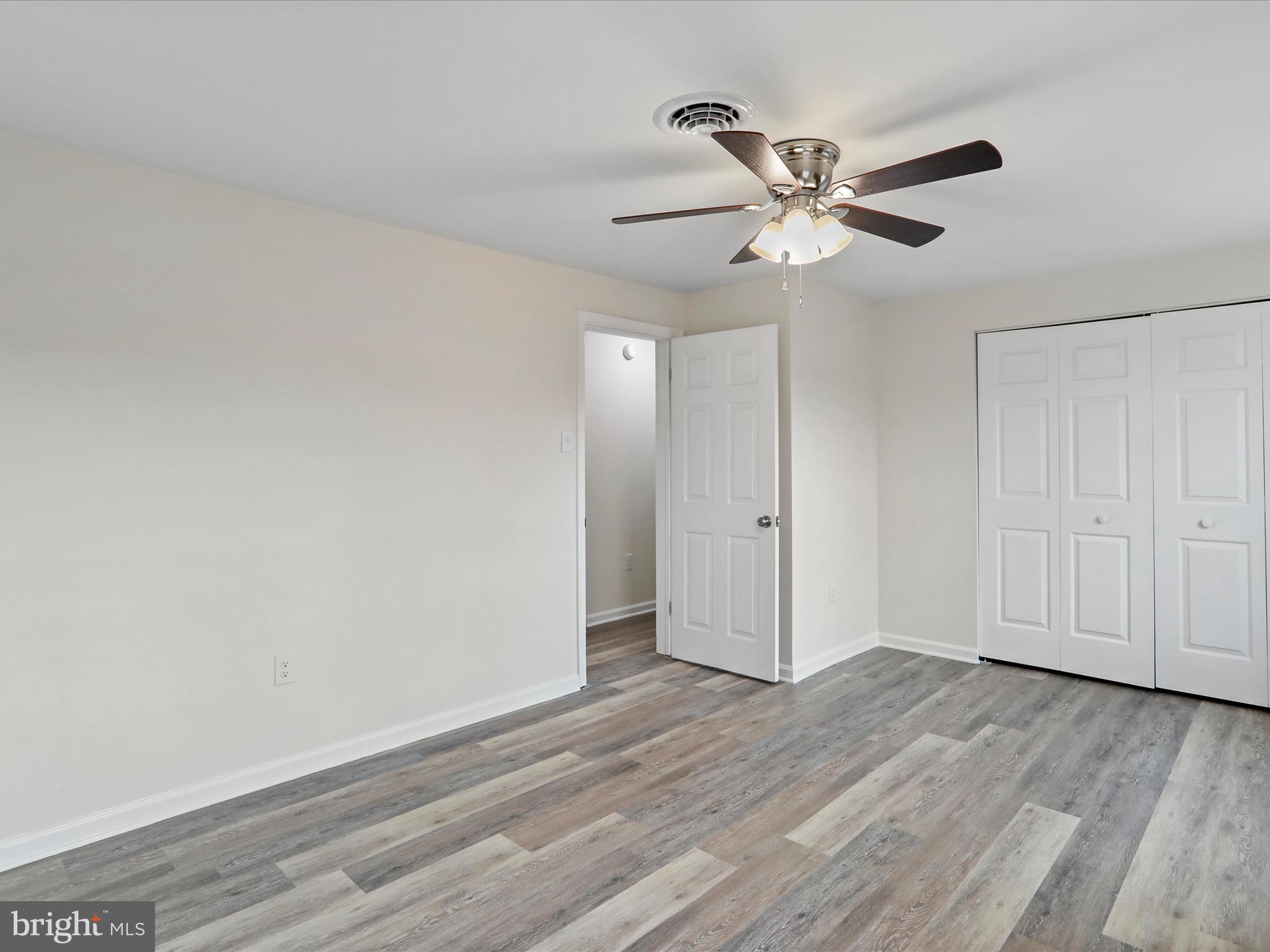 902 Wisteria Ln
