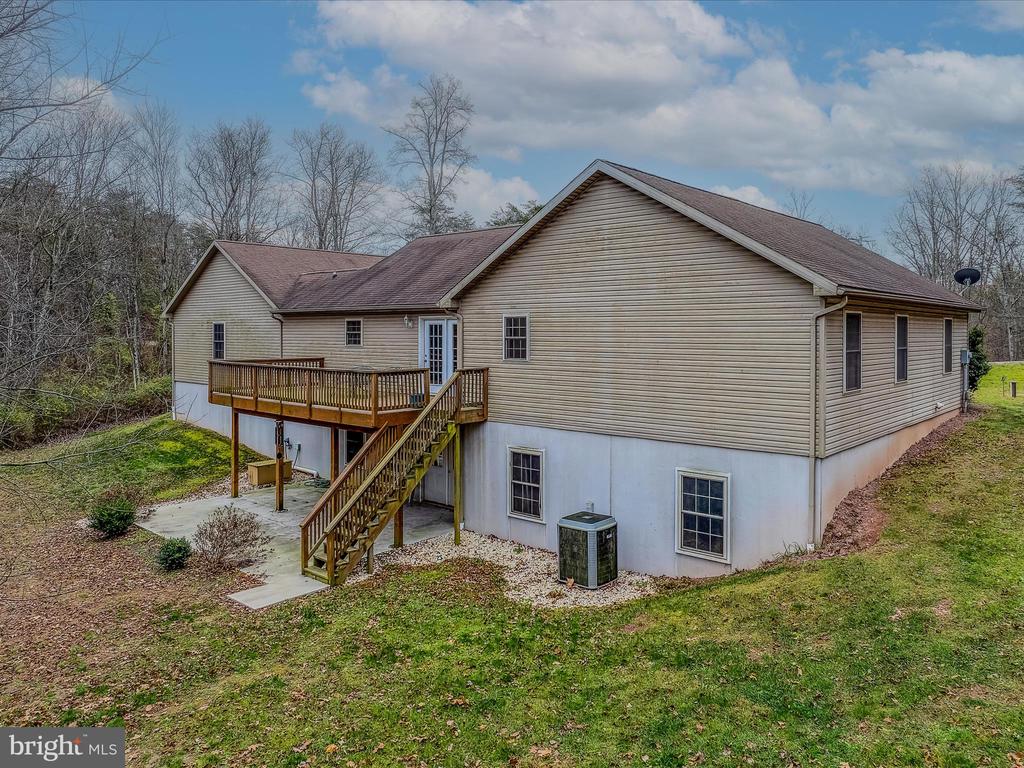 247 Pine Acres Ln