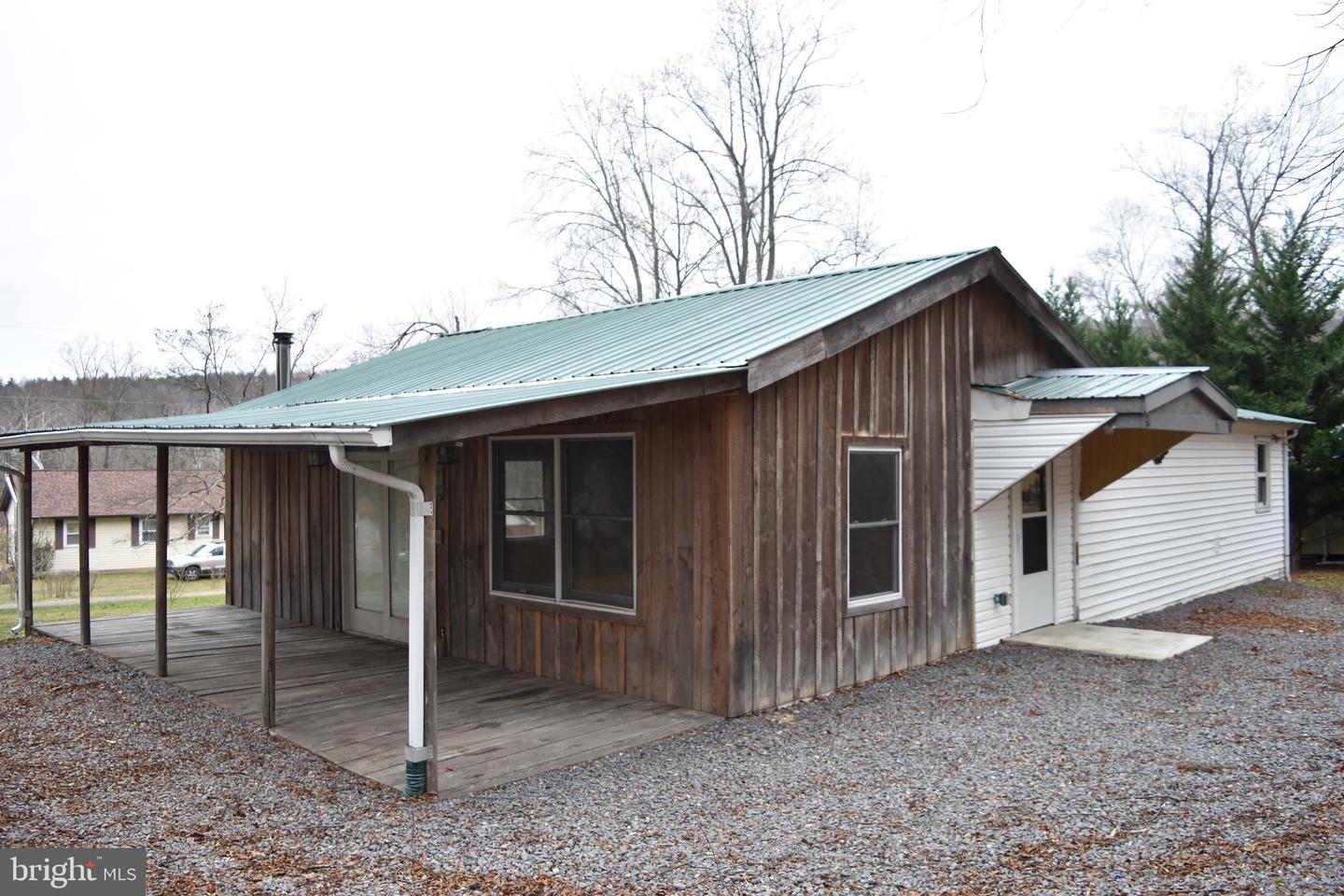 756 Oliver Ln