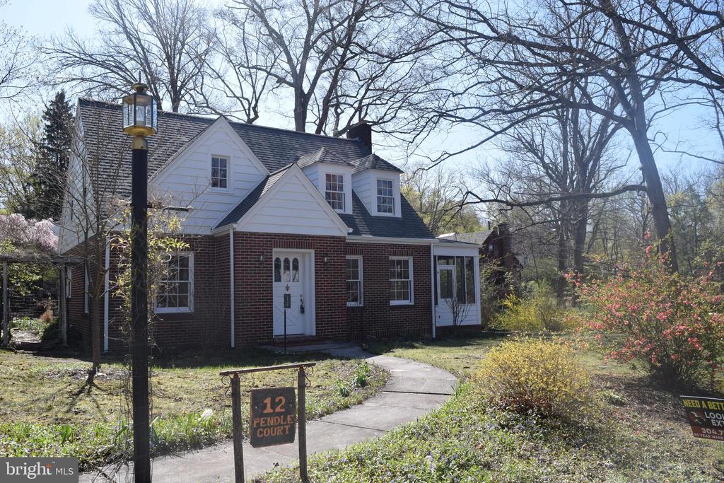 12 Pendle Ct
