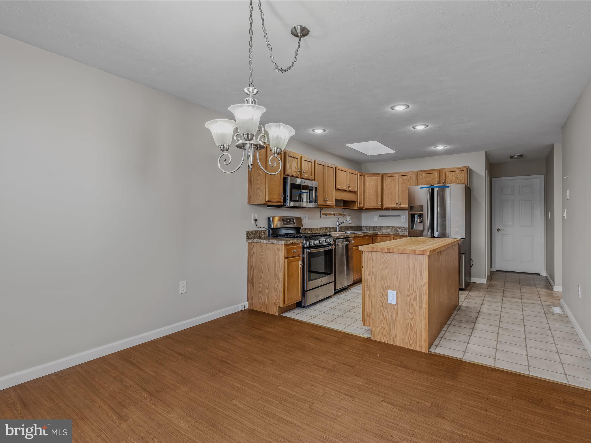 196 United Morgan Cir