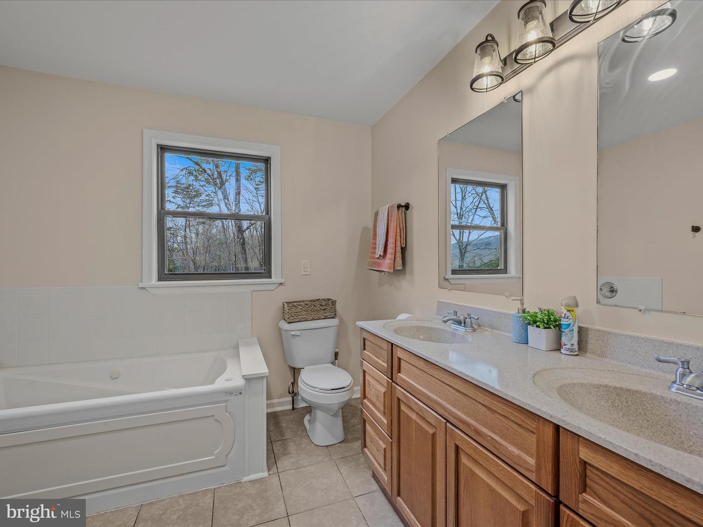 193 Country Ridge Ln