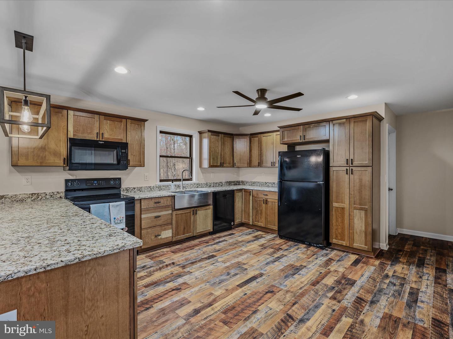 193 Country Ridge Ln