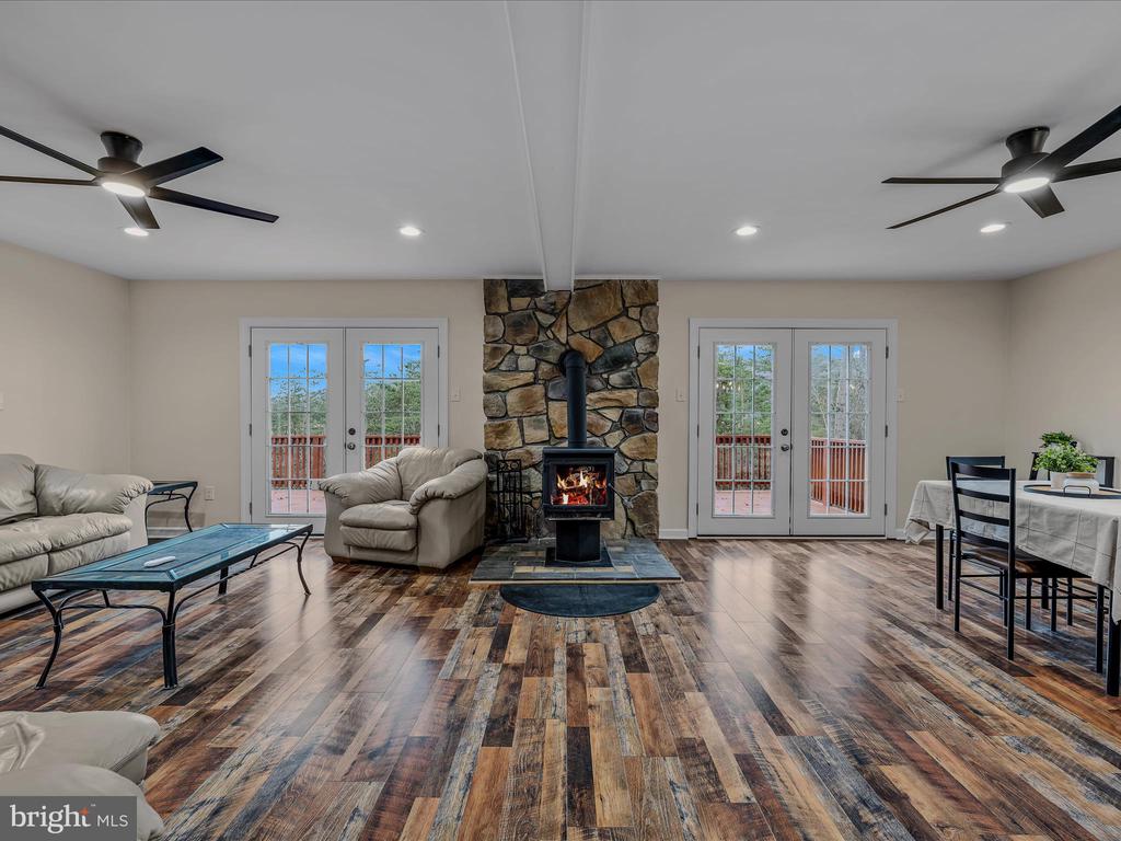 193 Country Ridge Ln