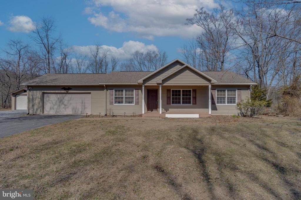 97 Bayonet Ct