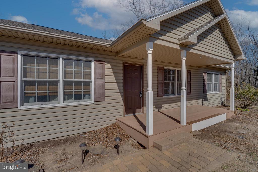 97 Bayonet Ct