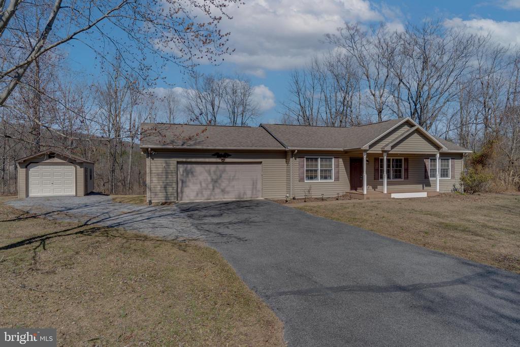 97 Bayonet Ct