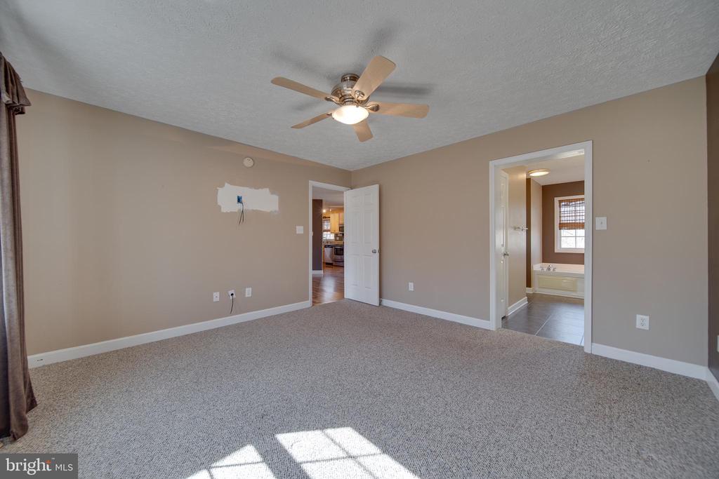 97 Bayonet Ct