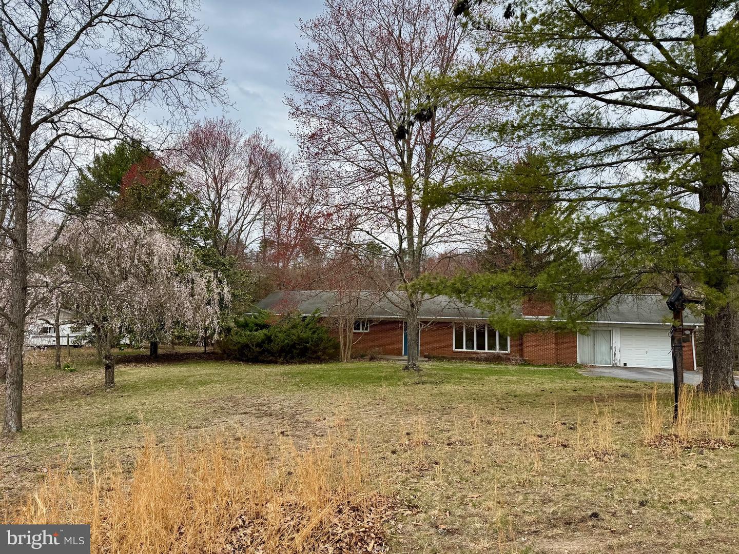 64 Sarah Ann Ln