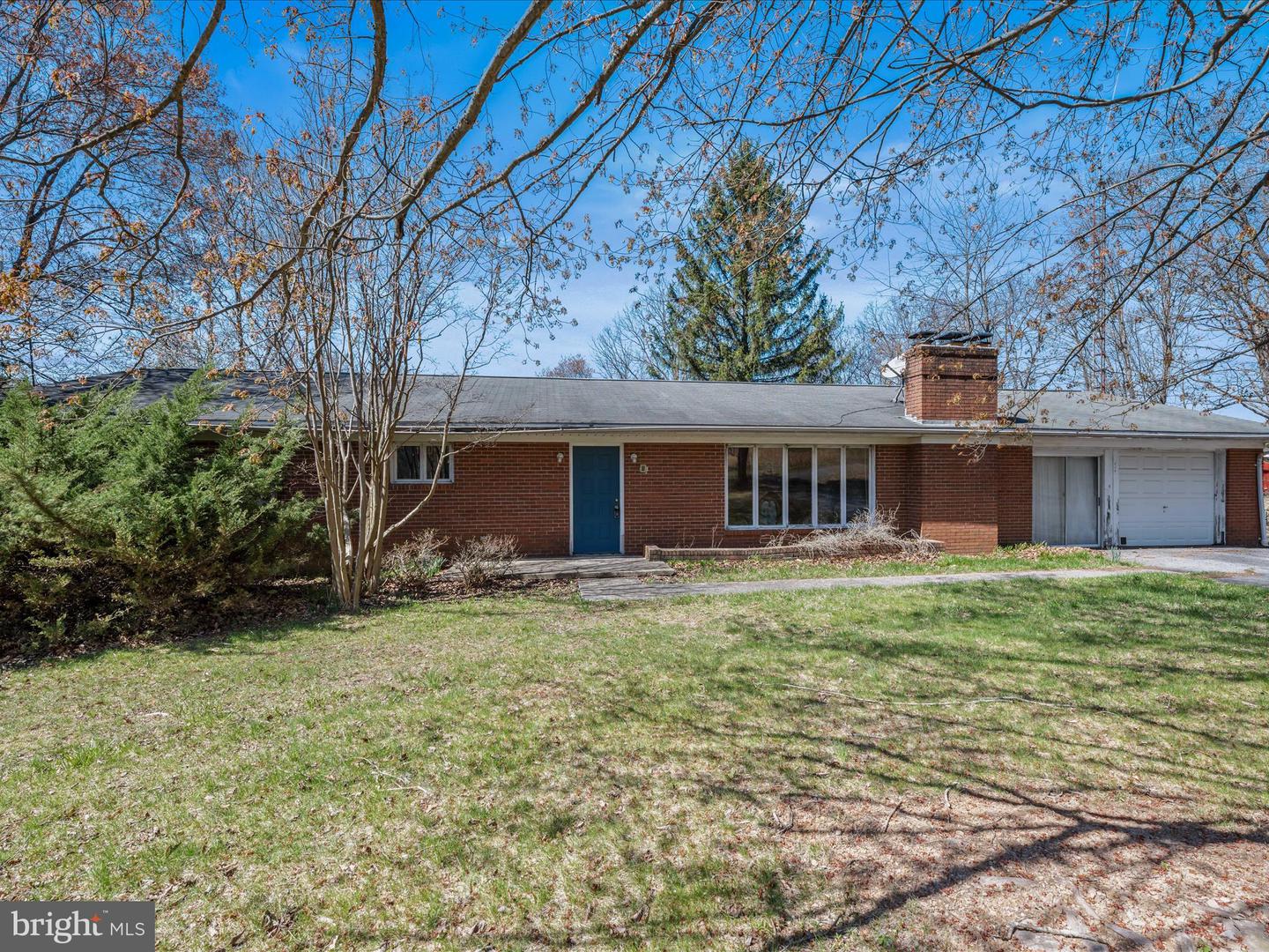 64 Sarah Ann Ln