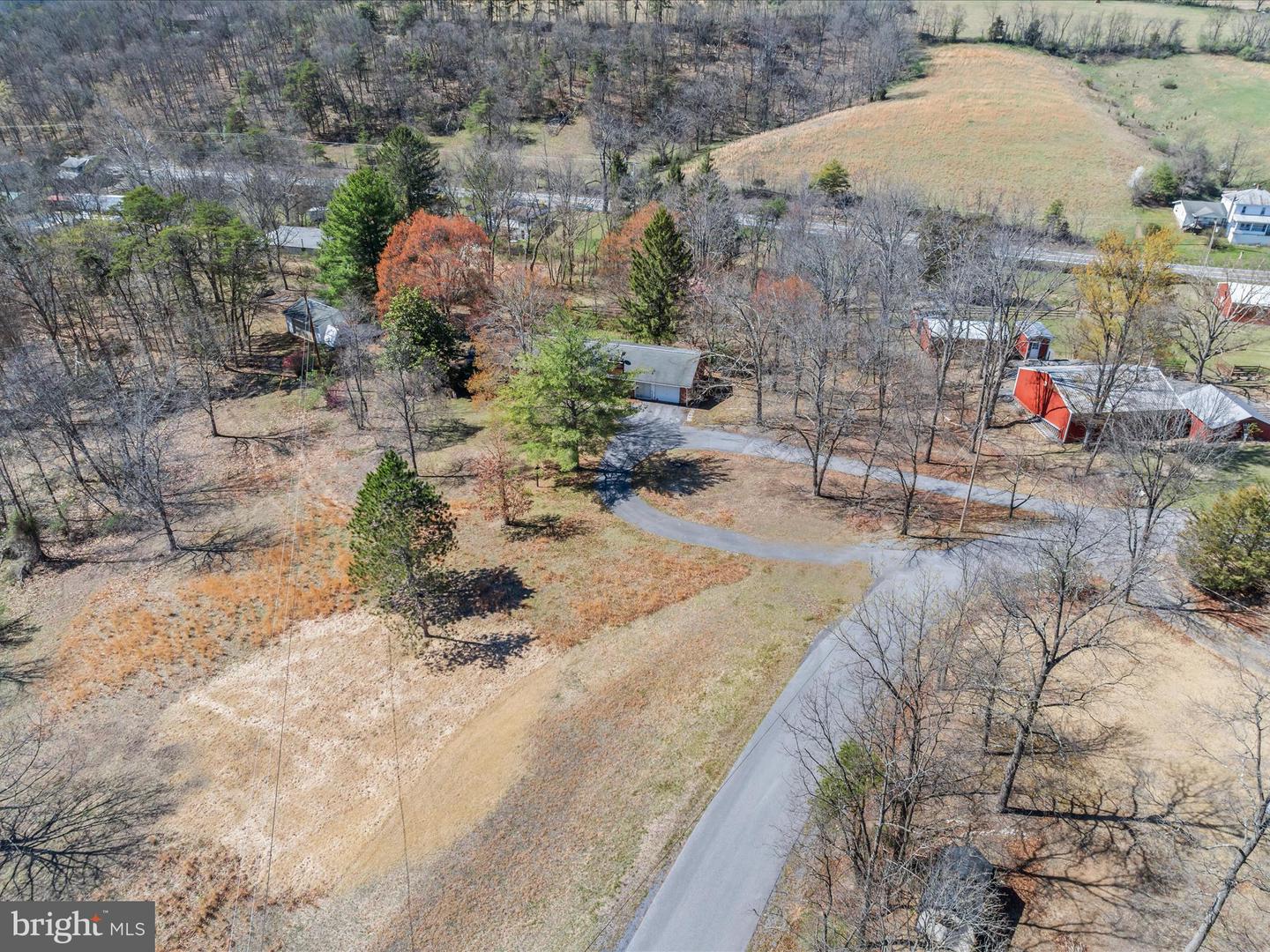 64 Sarah Ann Ln