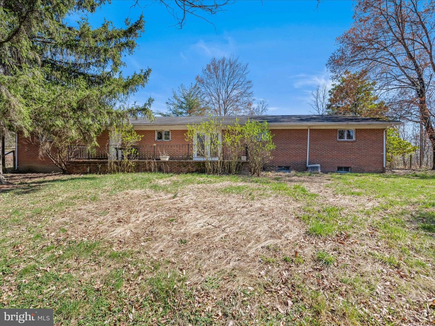 64 Sarah Ann Ln