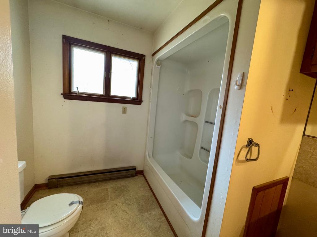 64 Sarah Ann Ln